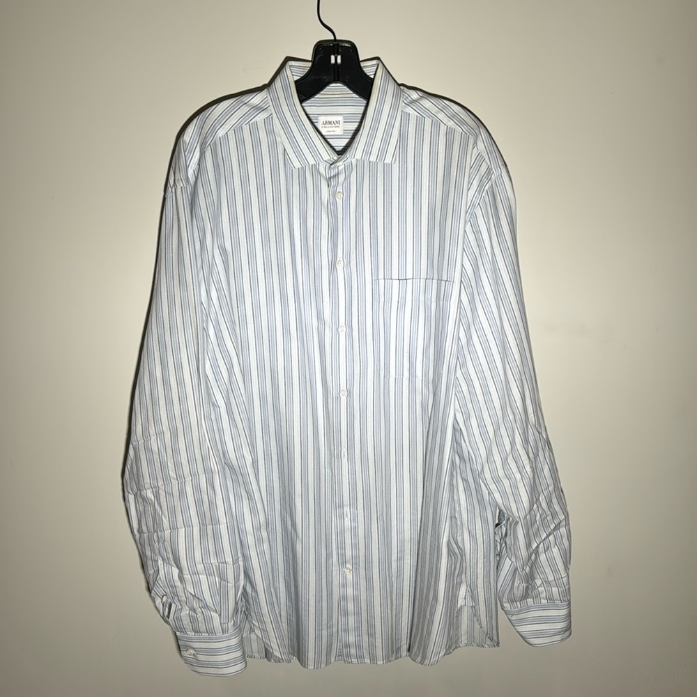 Giorgio Armani Collezioni Men’s 42 - 16 1/2 white striped dress shirt.